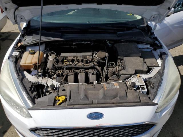 1FADP3F22FL207557 - 2015 FORD FOCUS SE WHITE photo 11