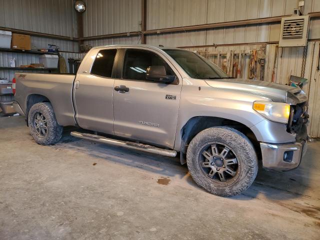 5TFUW5F12FX468891 - 2015 TOYOTA TUNDRA DOUBLE CAB SR/SR5 SILVER photo 4