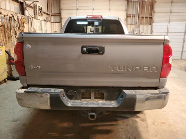 5TFUW5F12FX468891 - 2015 TOYOTA TUNDRA DOUBLE CAB SR/SR5 SILVER photo 6