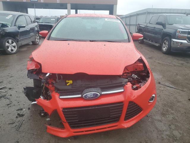 1FAHP3H2XCL405894 - 2012 FORD FOCUS SEL RED photo 5