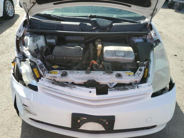 JTDKB20U053117486 - 2005 TOYOTA PRIUS WHITE photo 11