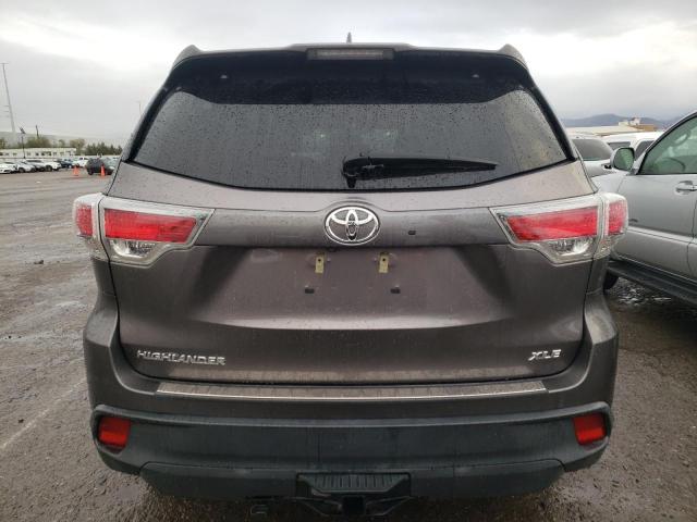 5TDKKRFH5GS139553 - 2016 TOYOTA HIGHLANDER XLE BROWN photo 6