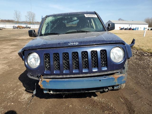 1C4NJRFB9FD176658 - 2015 JEEP PATRIOT LATITUDE BLUE photo 5