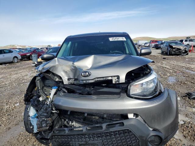 KNDJN2A29F7143627 - 2015 KIA SOUL GRAY photo 5