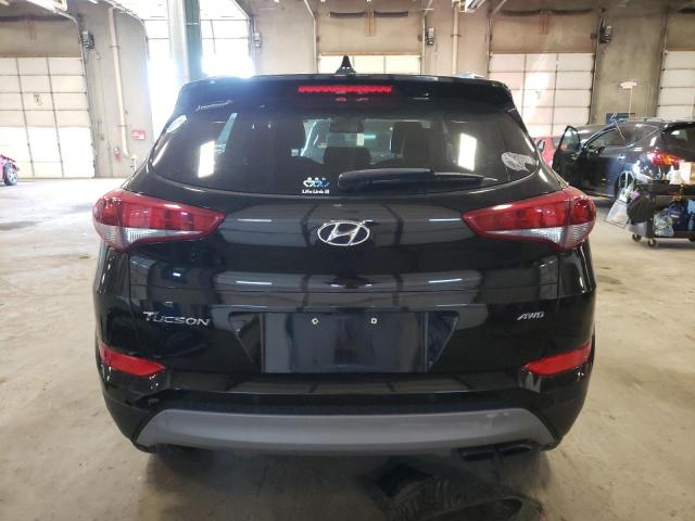 KM8J3CA28JU740477 - 2018 HYUNDAI TUCSON VALUE BLACK photo 6