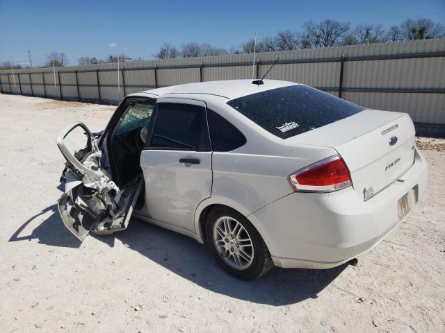 1FAHP3FN7BW202326 - 2011 FORD FOCUS SE WHITE photo 2