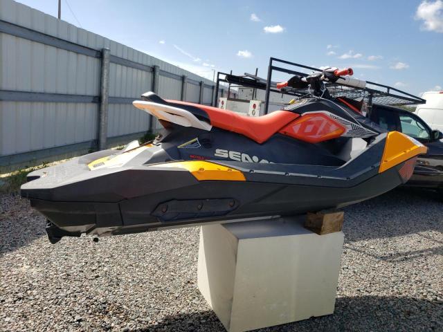 YDV70344K819 - 2019 YDV JET SKI TWO TONE photo 4