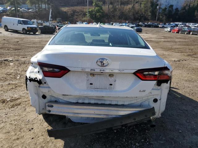 4T1C11AK6NU684855 - 2022 TOYOTA CAMRY A LE WHITE photo 6