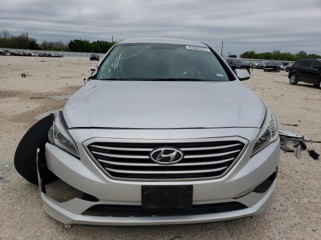 5NPE24AF3HH590395 - 2017 HYUNDAI SONATA SE SILVER photo 5