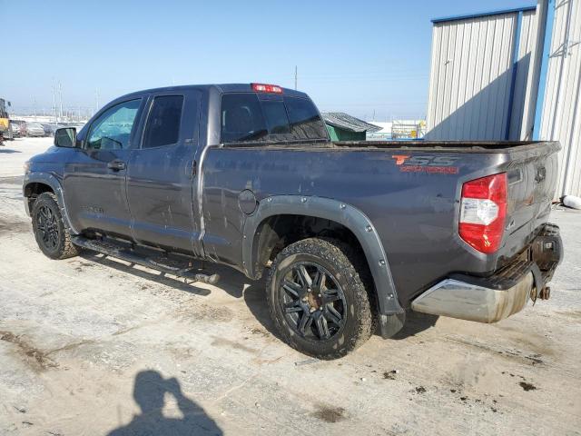 5TFUW5F11JX693473 - 2018 TOYOTA TUNDRA DOUBLE CAB SR/SR5 GRAY photo 2