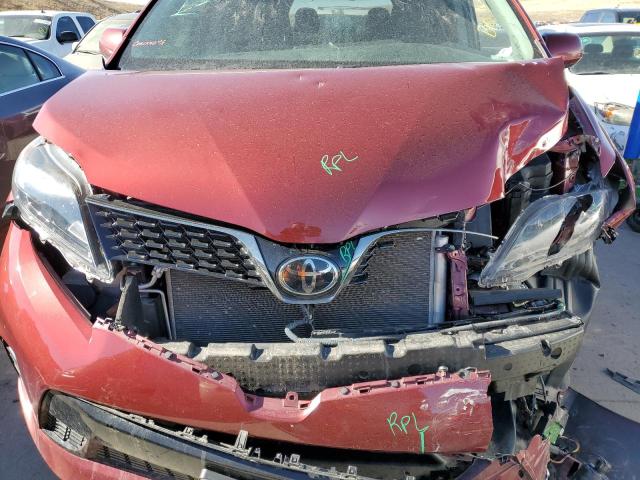 5TDXZ3DC7KS971474 - 2019 TOYOTA SIENNA SE RED photo 12