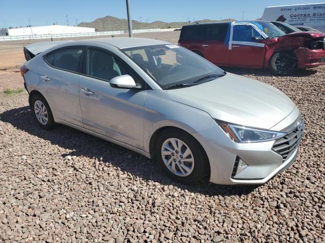 5NPD74LF4KH483115 - 2019 HYUNDAI ELANTRA SE SILVER photo 4