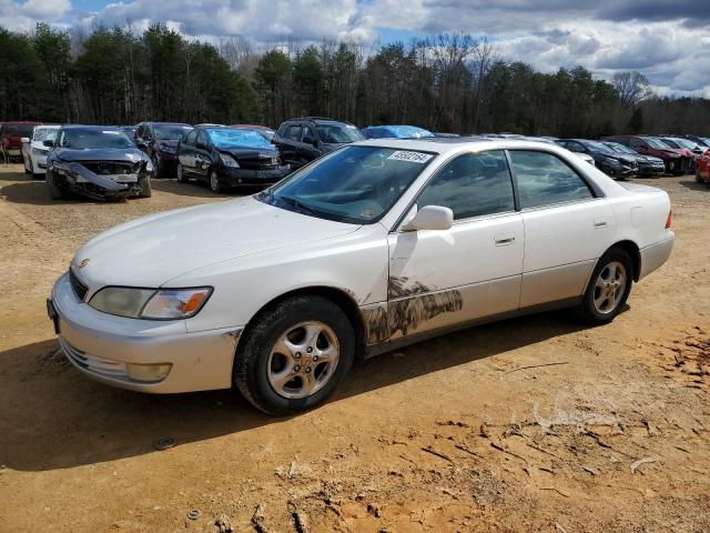 JT8BF28G8W5037926 - 1998 LEXUS ES 300 WHITE photo 1