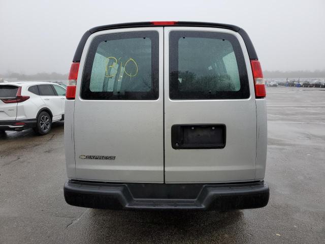 1GCWGFCF6F1284018 - 2015 CHEVROLET EXPRESS G2 SILVER photo 6