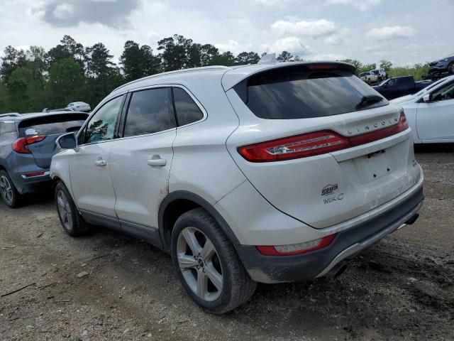 5LMCJ1C97GUJ04796 - 2016 LINCOLN MKC PREMIERE WHITE photo 2