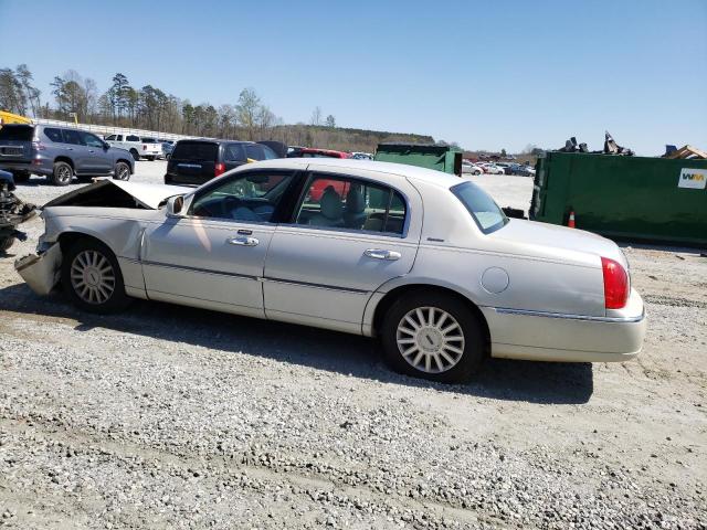 1LNHM81W05Y626063 - 2005 LINCOLN TOWN CAR SIGNATURE BEIGE photo 2