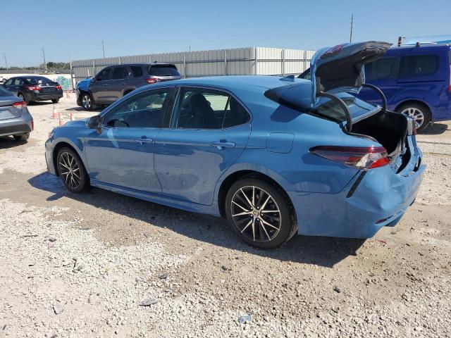 4T1G11AK9RU221843 - 2024 TOYOTA CAMRY SE NIGHT SHADE BLUE photo 2