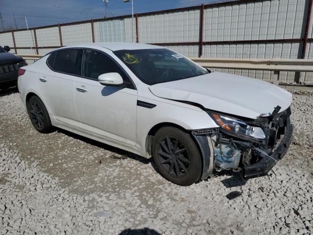 KNAGM4A77F5641662 - 2015 KIA OPTIMA LX WHITE photo 4