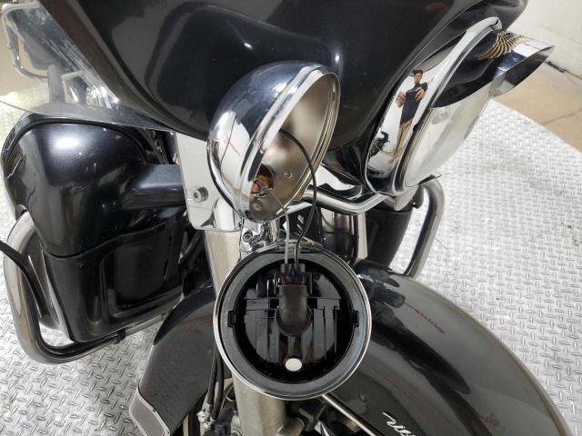 1HD1FC4327Y688523 - 2007 HARLEY-DAVIDSON FLHTCUI შავი ფოტო 10