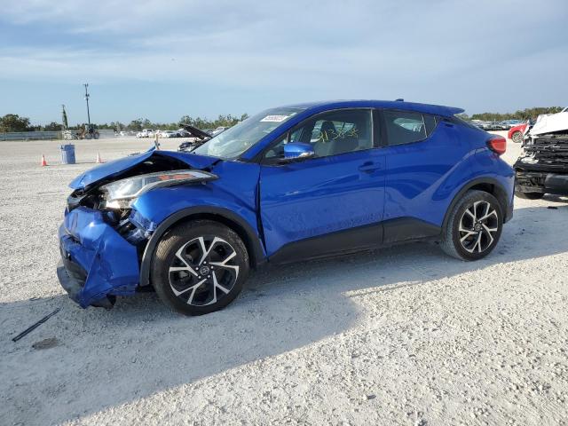 NMTKHMBX5JR004707 - 2018 TOYOTA C-HR XLE BLUE photo 1