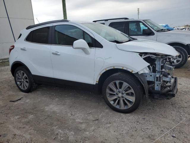 KL4CJESB1LB322641 - 2020 BUICK ENCORE PREFERRED WHITE photo 4