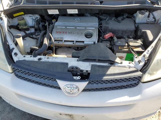 5TDZA23C04S182145 - 2004 TOYOTA SIENNA CE WHITE photo 12