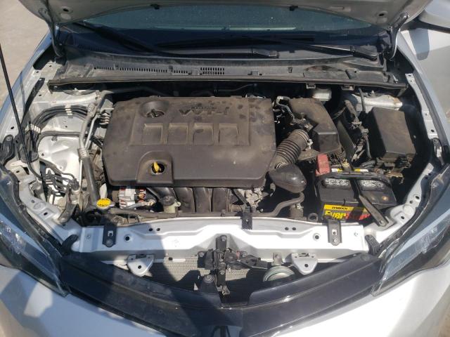 5YFBURHE6HP660157 - 2017 TOYOTA COROLLA L SILVER photo 11