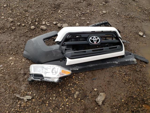 5TFRX5GN8HX086873 - 2017 TOYOTA TACOMA ACCESS CAB WHITE photo 12