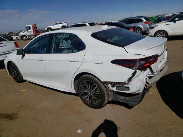 4T1G11AK8NU057429 - 2022 TOYOTA CAMRY SE WHITE photo 2