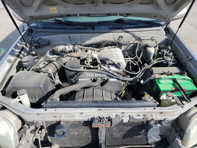 5TBRN341X2S262176 - 2002 TOYOTA TUNDRA ACCESS CAB SR5 SILVER photo 11