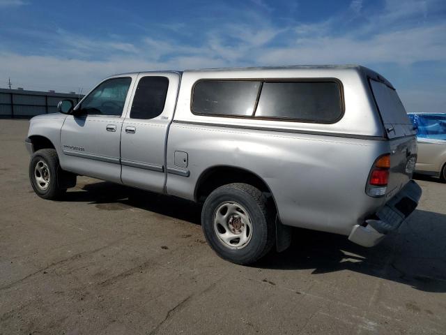 5TBRN341X2S262176 - 2002 TOYOTA TUNDRA ACCESS CAB SR5 SILVER photo 2