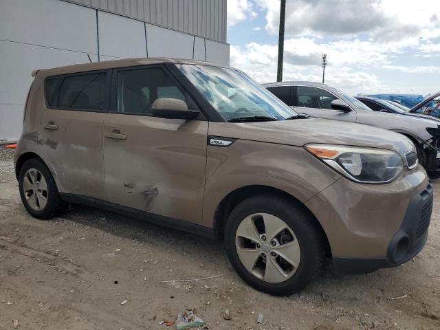 KNDJN2A28F7165635 - 2015 KIA SOUL BROWN photo 4