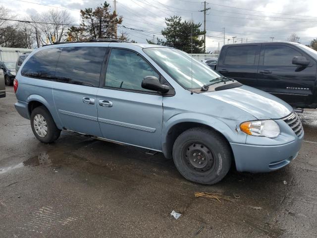 2C4GP44R95R133492 - 2005 CHRYSLER TOWN & COU LX BLUE photo 4