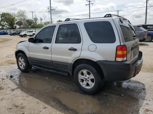 1FMYU93ZX6KD55157 - 2006 FORD ESCAPE XLT SILVER photo 2