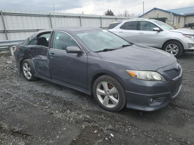 4T1BF3EK7BU652818 - 2011 TOYOTA CAMRY BASE GRAY photo 4