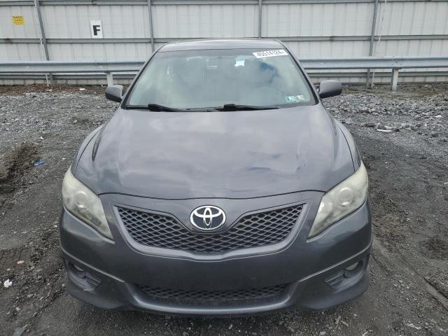 4T1BF3EK7BU652818 - 2011 TOYOTA CAMRY BASE GRAY photo 5