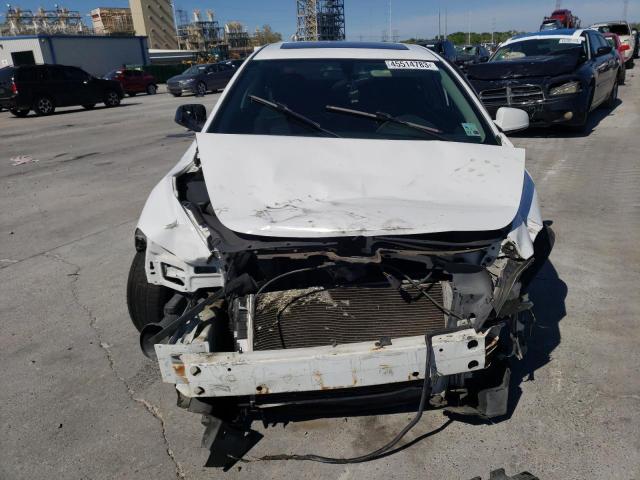 1G1ZC5EU9CF397225 - 2012 CHEVROLET MALIBU 1LT WHITE photo 5