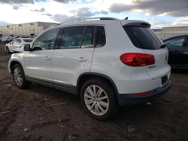 WVGBV7AX8FW500892 - 2015 VOLKSWAGEN TIGUAN S WHITE photo 2