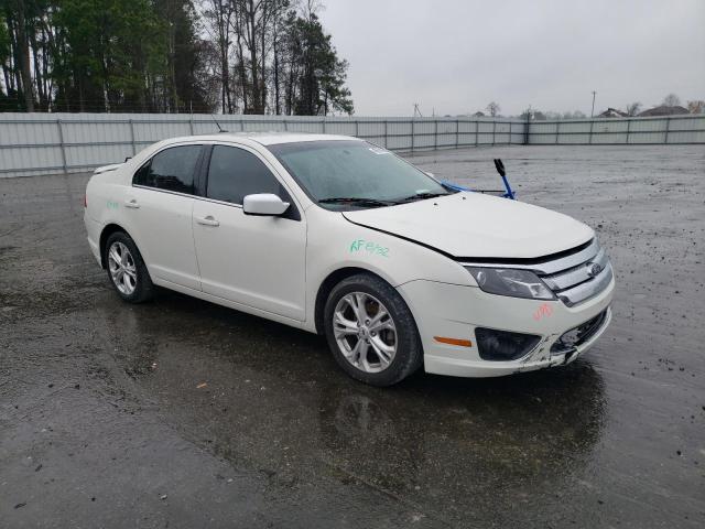 3FAHP0HA4CR314627 - 2012 FORD FUSION SE WHITE photo 4