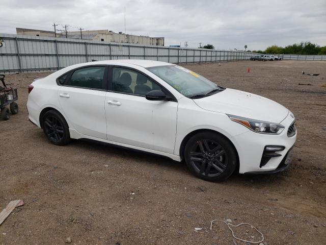 3KPF34AD8ME381765 - 2021 KIA FORTE GT LINE WHITE photo 4