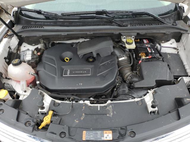 5LMCJ3C99HUL56885 - 2017 LINCOLN MKC RESERVE WHITE photo 12
