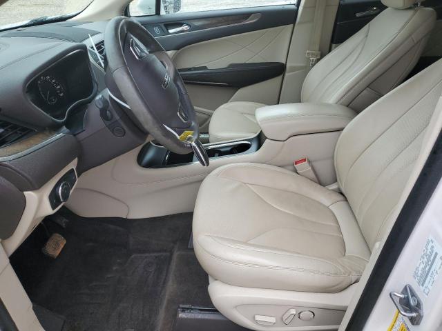 5LMCJ3C99HUL56885 - 2017 LINCOLN MKC RESERVE WHITE photo 7