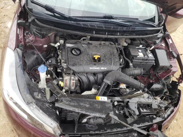 3KPFL4A70JE176270 - 2018 KIA FORTE LX MAROON photo 11