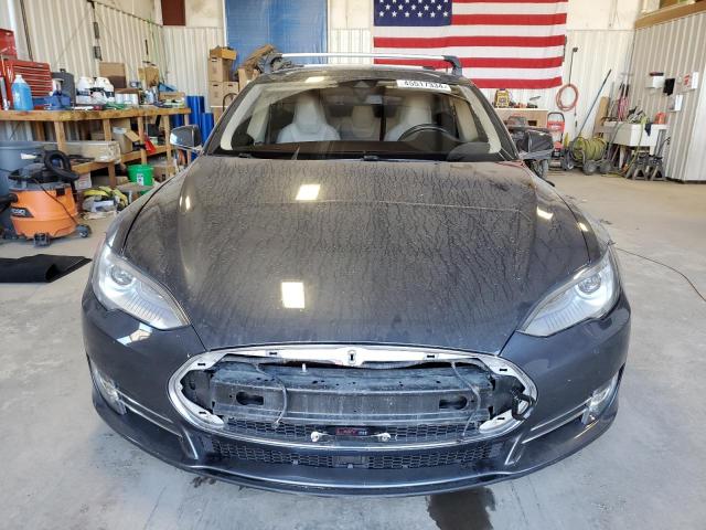 5YJSA1E2XGF132409 - 2016 TESLA MODEL S GRAY photo 5