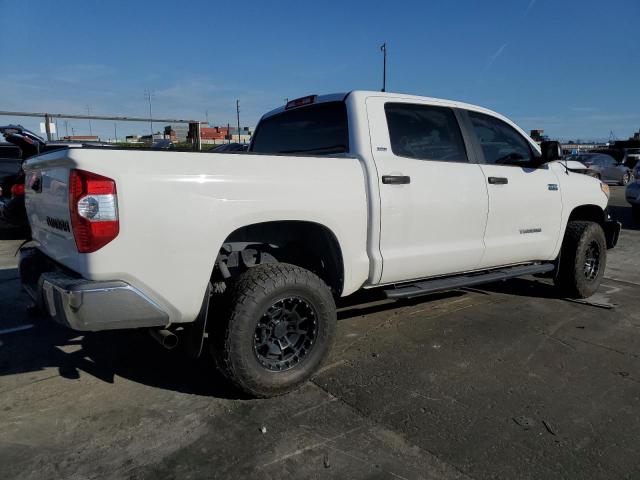 5TFEY5F16EX150785 - 2014 TOYOTA TUNDRA CREWMAX SR5 WHITE photo 3