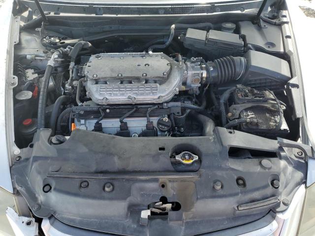 JH4KB16577C000712 - 2007 ACURA RL SILVER photo 11