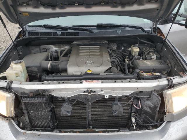 5TFDW5F18AX102586 - 2010 TOYOTA TUNDRA CREWMAX SR5 SILVER photo 11