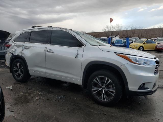 5TDJKRFH4GS268461 - 2016 TOYOTA HIGHLANDER XLE 白色 照片 4