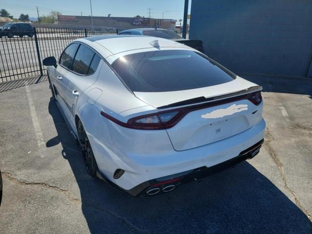 KNAE55LC9J6036047 - 2018 KIA STINGER GT2 WHITE photo 3