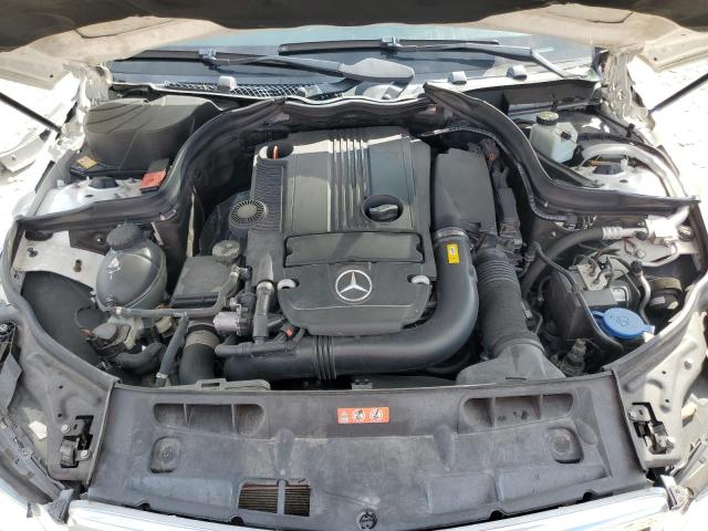 WDDGF4HB3DF972582 - 2013 MERCEDES-BENZ C 250 WHITE photo 11